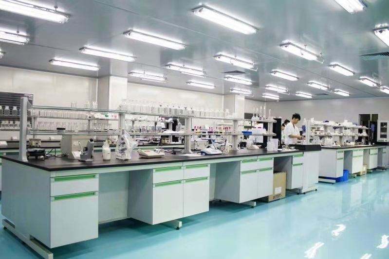 選擇實(shí)驗(yàn)室超純水機(jī)時(shí)需要考慮哪些因素，超純水機(jī)定制費(fèi)用多少？